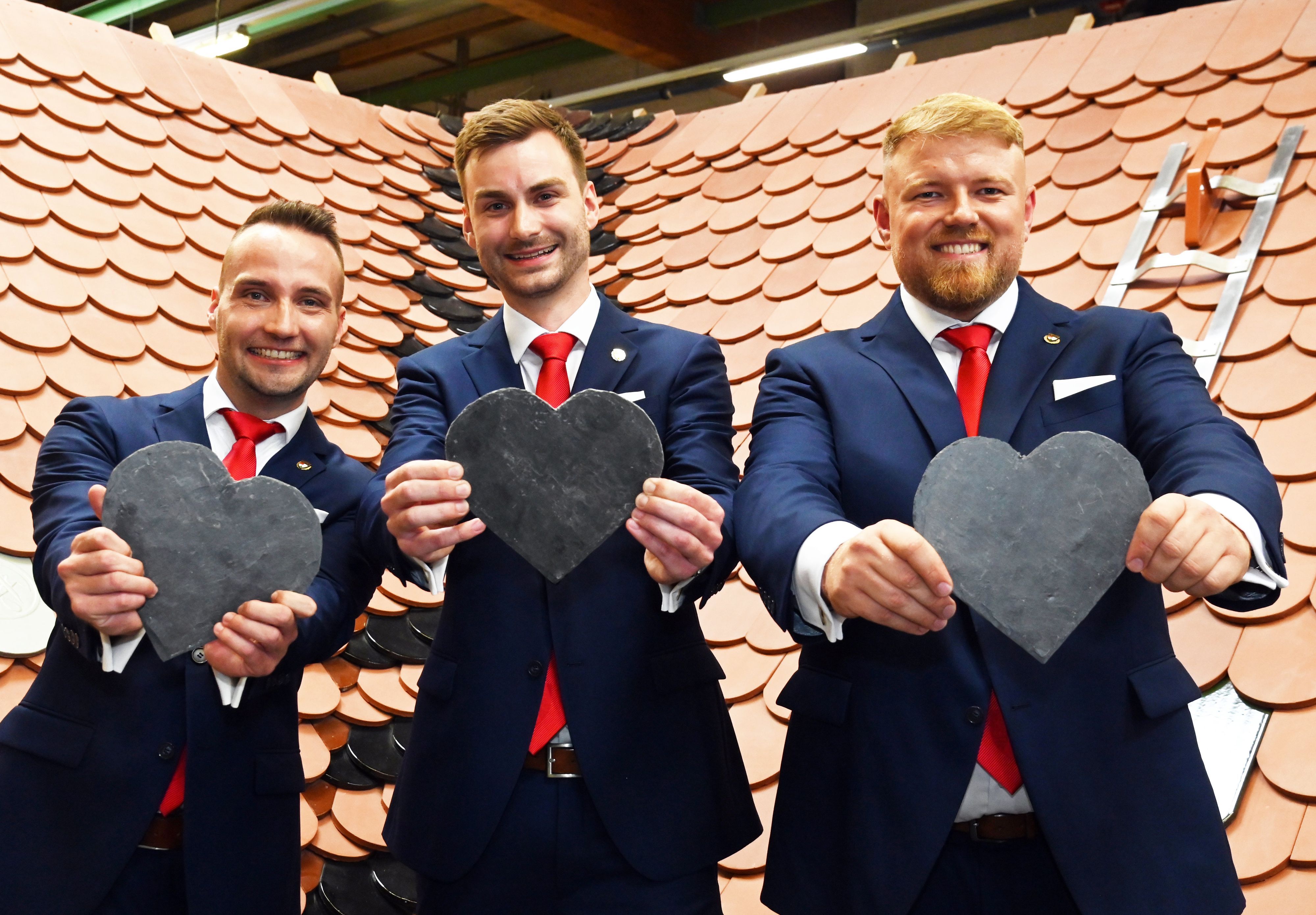 Vorstellung des neues Kölner Dreigestirns. Jungfrau Johanna (Maximilian Roth), Prinz Marius 1. (Wallenborn), Bauer Alex (Hagen).