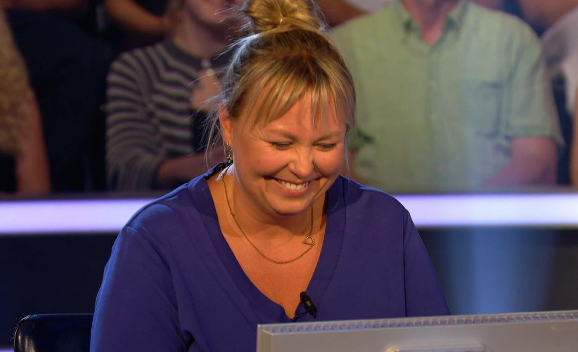 Bei der 32.000-Euro-Frage war Jana Lippmann ratlos - und vertraute auch nicht dem Tipp ihres Telefonjokers. Sie hörte freiwillig auf und nahm 16.000 Euro mit nach Hause. (Bild: RTL)