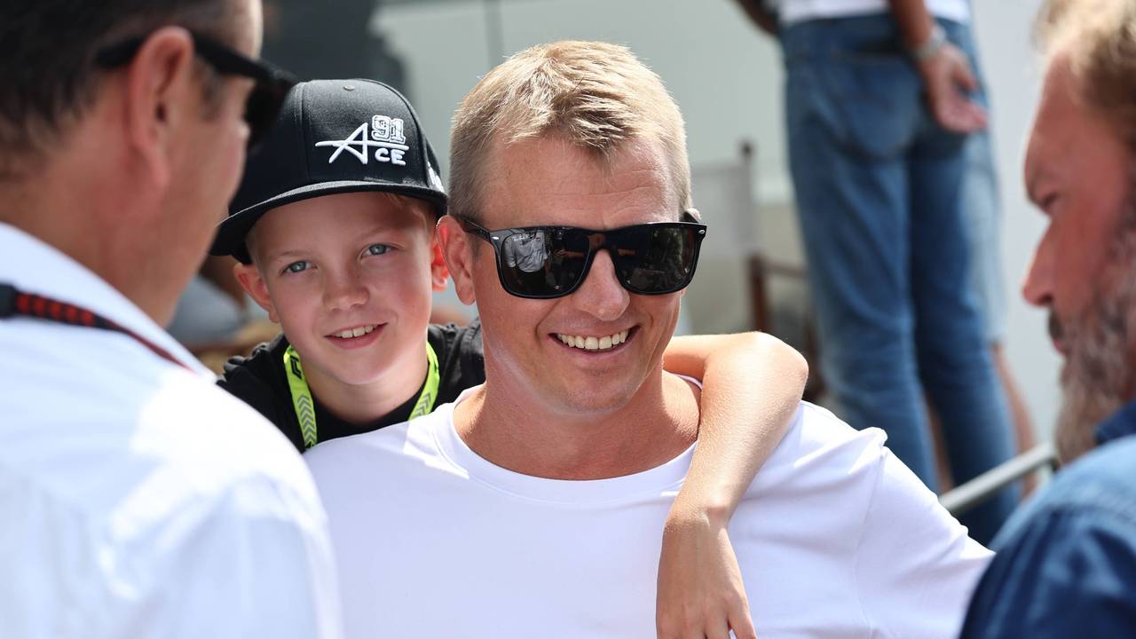Robin Räikkönen mit seinem Papa Kimi.