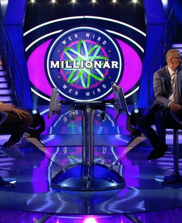 Technik-Panne bei WWM? Mehrere Zuschauer im Studio beklagten, dass ihre Geräte zur Abstimmung beim Publikumsjoker nicht funktionierten. (Bild: RTL)
