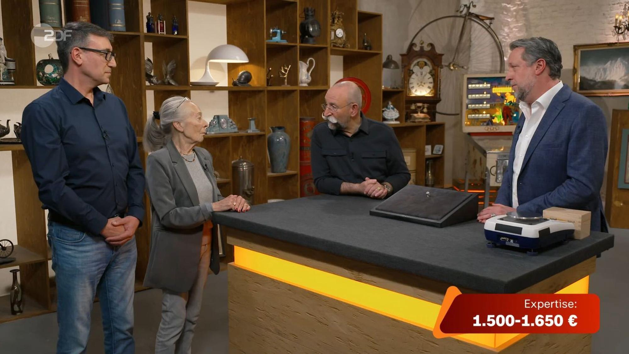 Da der Schätzwert nur bei 1.500 bis 1.650 Euro lag, winkte die Verkäuferin ab: „Für das gebe ich ihn nicht her.“ (Bild: ZDF)