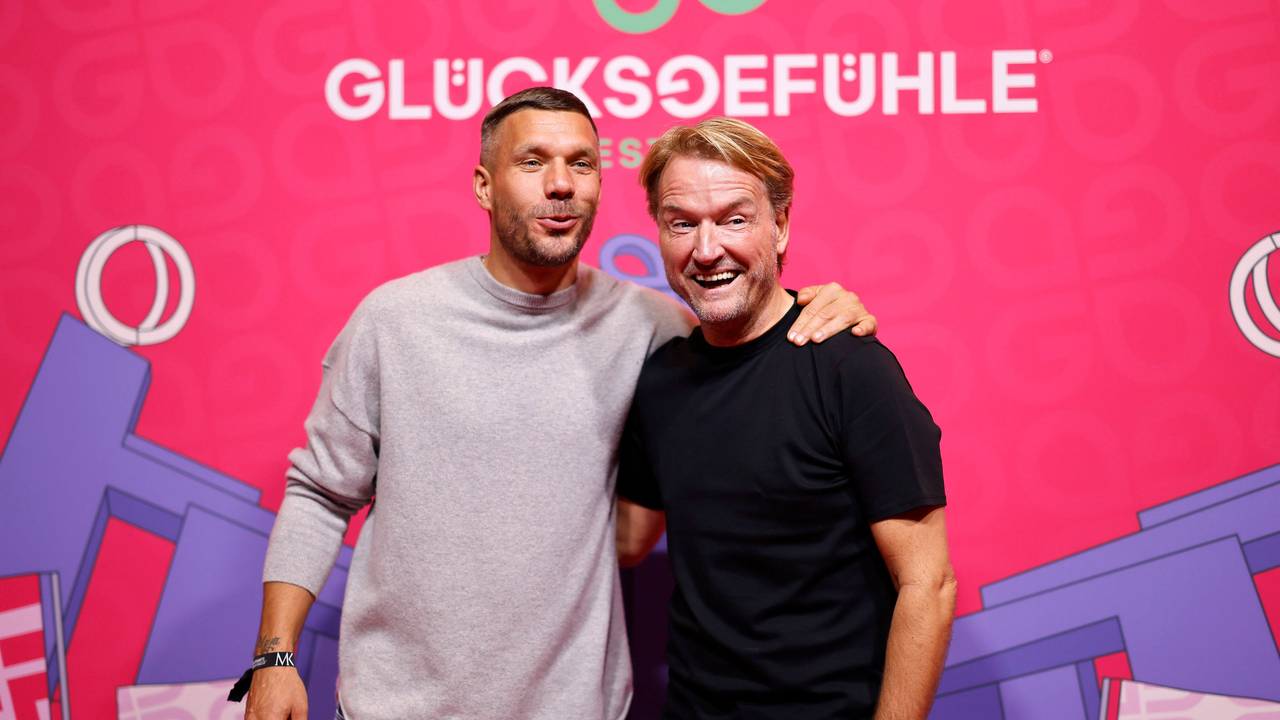 Ex-Fußballer Lukas Podolski und Eventmanager Markus Krampe sprachen bei „stern tv“ über den Glücksgefühle-Eklat. (Archivbild)