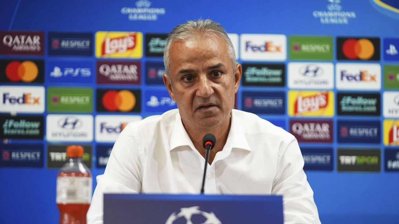 Pressekonferenz mit Trainer Ismail Kartal.