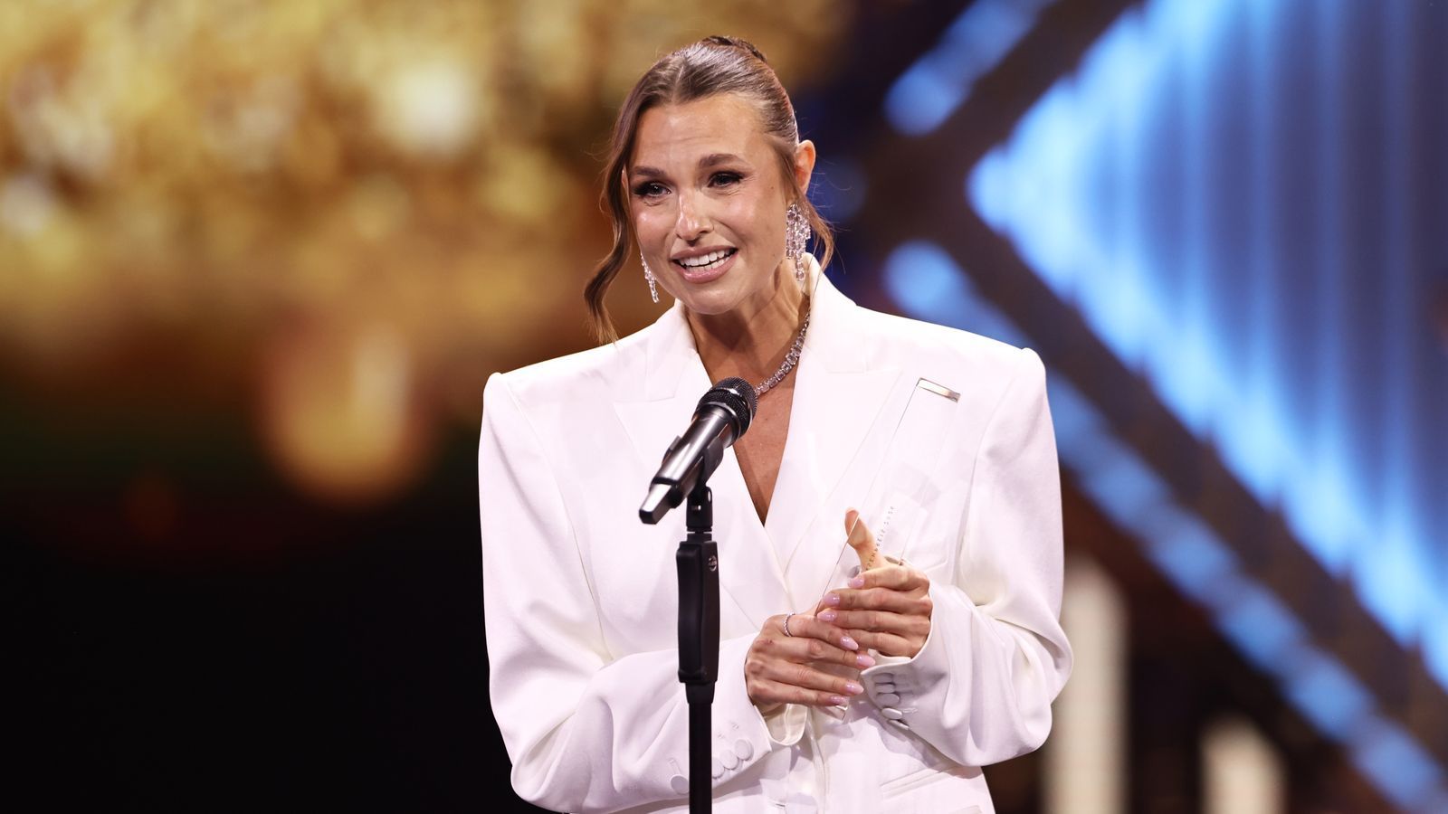 Laura Wontorra gewann beim „Deutschen Fernsehpreis 2026“ den Preis in der Kategorie „Beste Moderation Einzelleistung Unterhaltung“. (Bild: 2026 Getty Images/Joshua Sammer)
