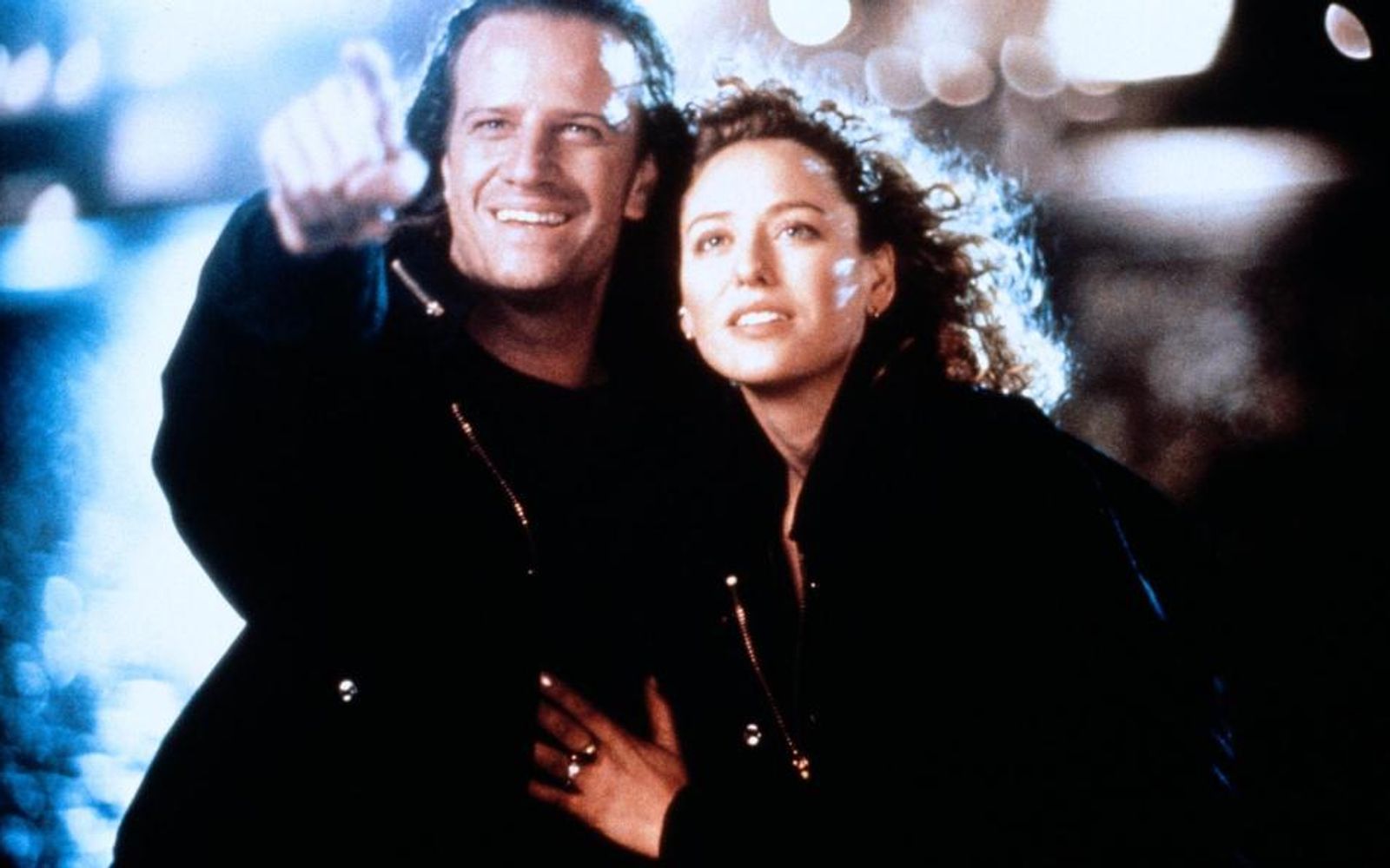 In „Highlander II“ landete Virginia Madsen (Bild, mit Christopher Lambert) eine ihrer ersten großen Hauptrollen.  (Bild: Highlight)