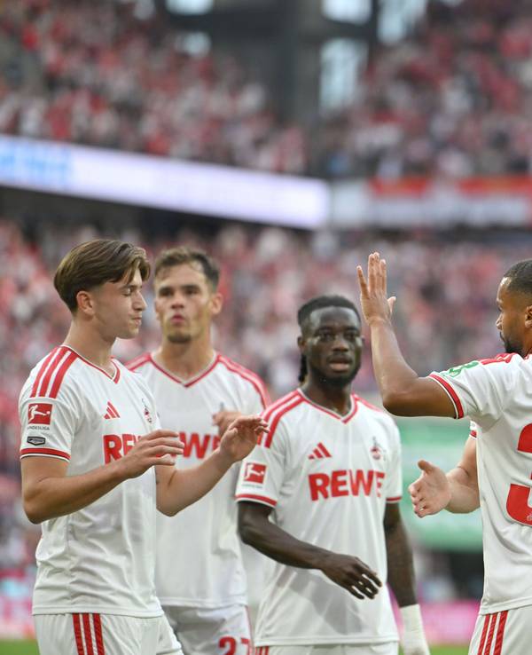 Die Kölner Spieler jubeln nach dem 1:0 am 12. September 2026 gegen Werder Bremen. Das Heimspiel gegen Schalke am 24. Oktober wird in neuen Trikots absolviert.