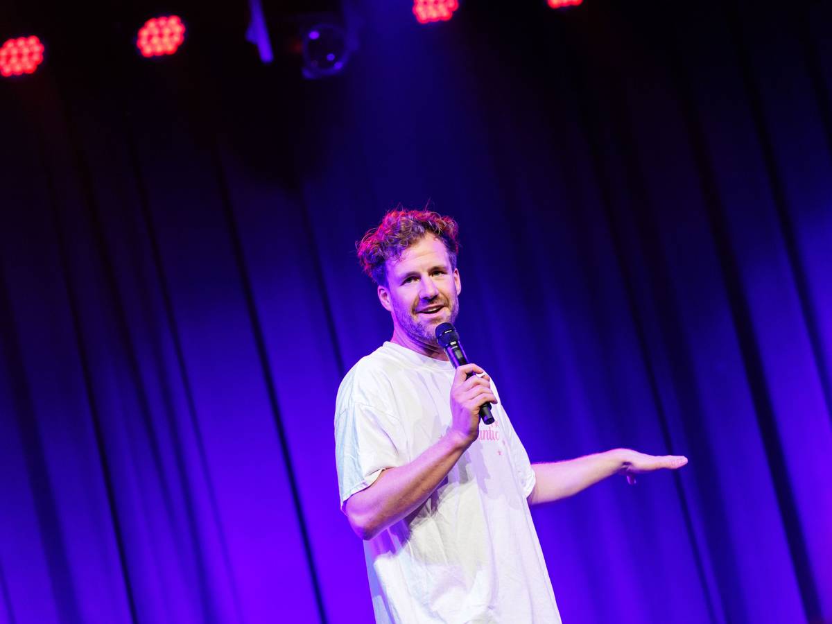Luke Mockridge im September 2024 auf der Bühne.