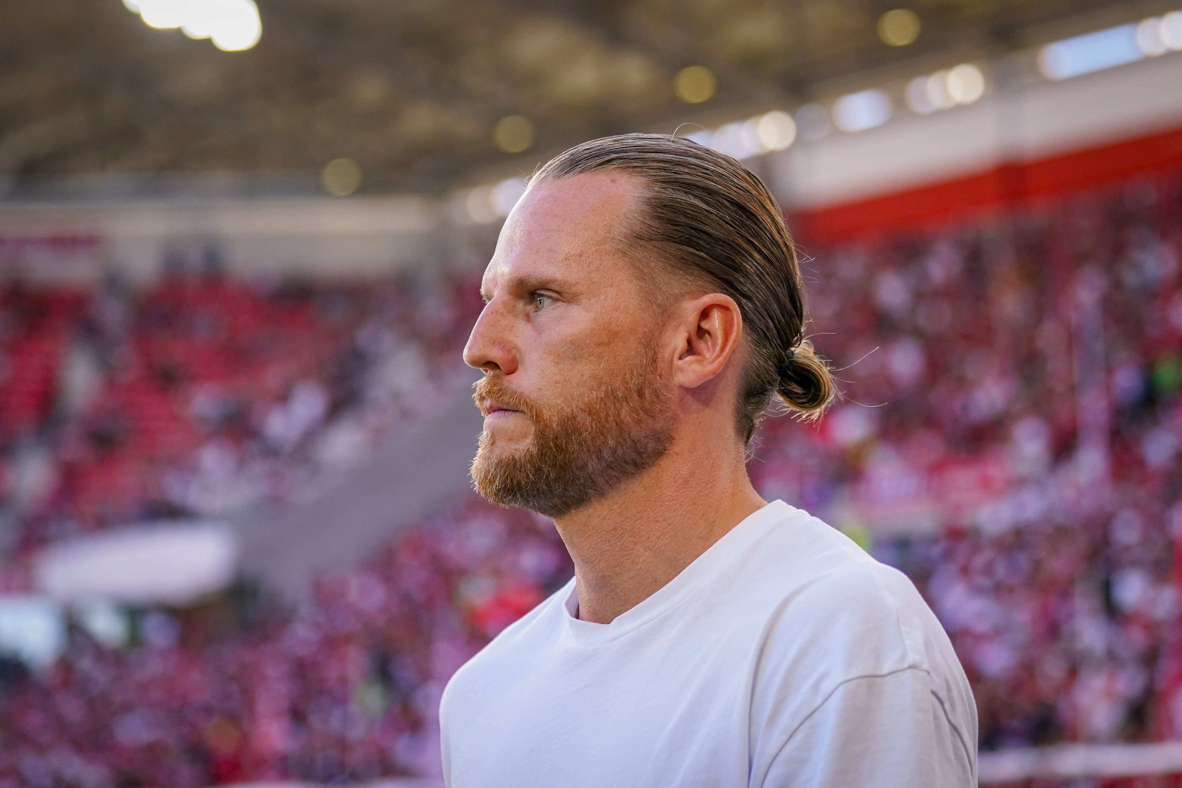 Eugen Polanski blickt im Spiel von Borussia Mönchengladbach finster.