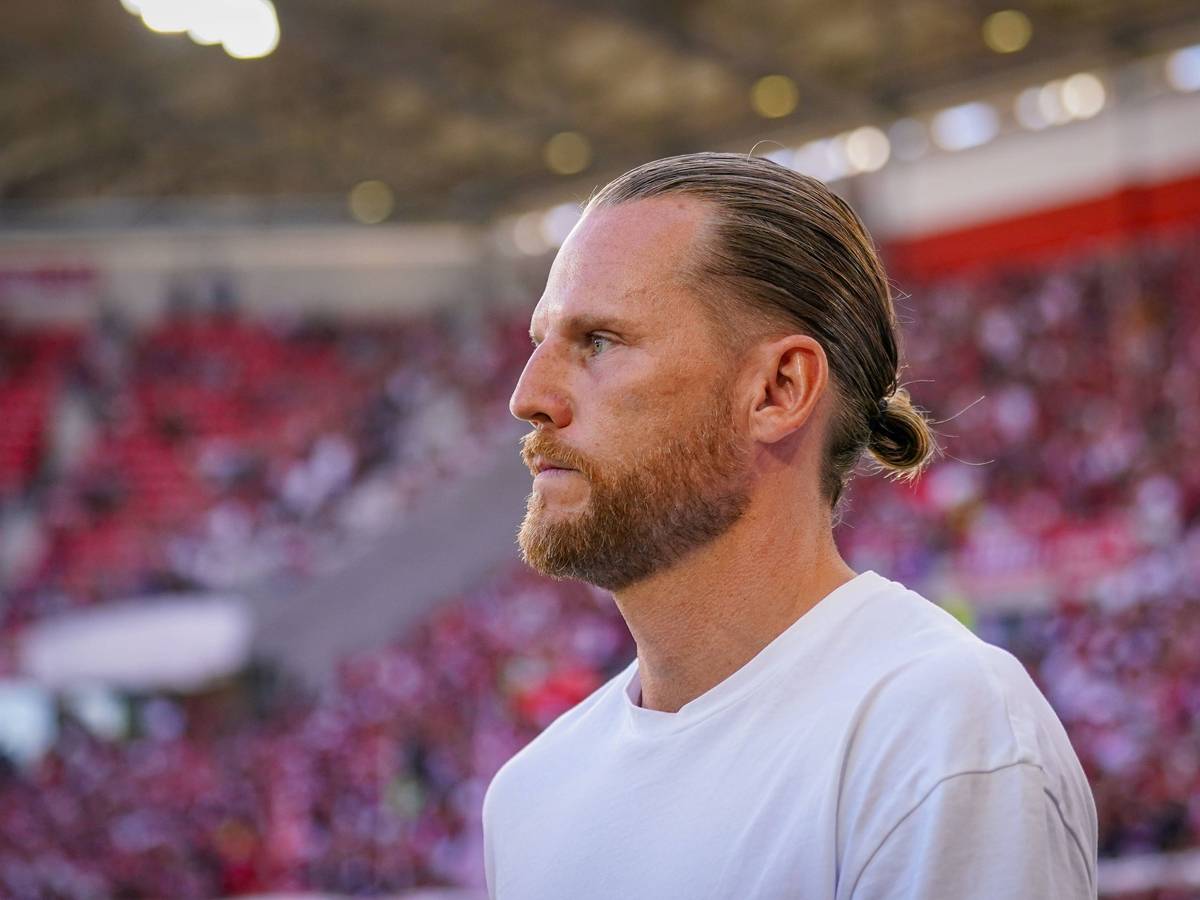 Eugen Polanski blickt im Spiel von Borussia Mönchengladbach finster.
