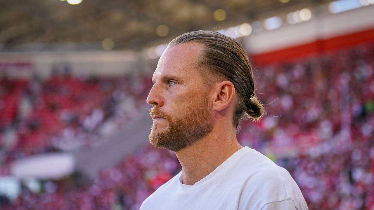 Eugen Polanski blickt im Spiel von Borussia Mönchengladbach finster.