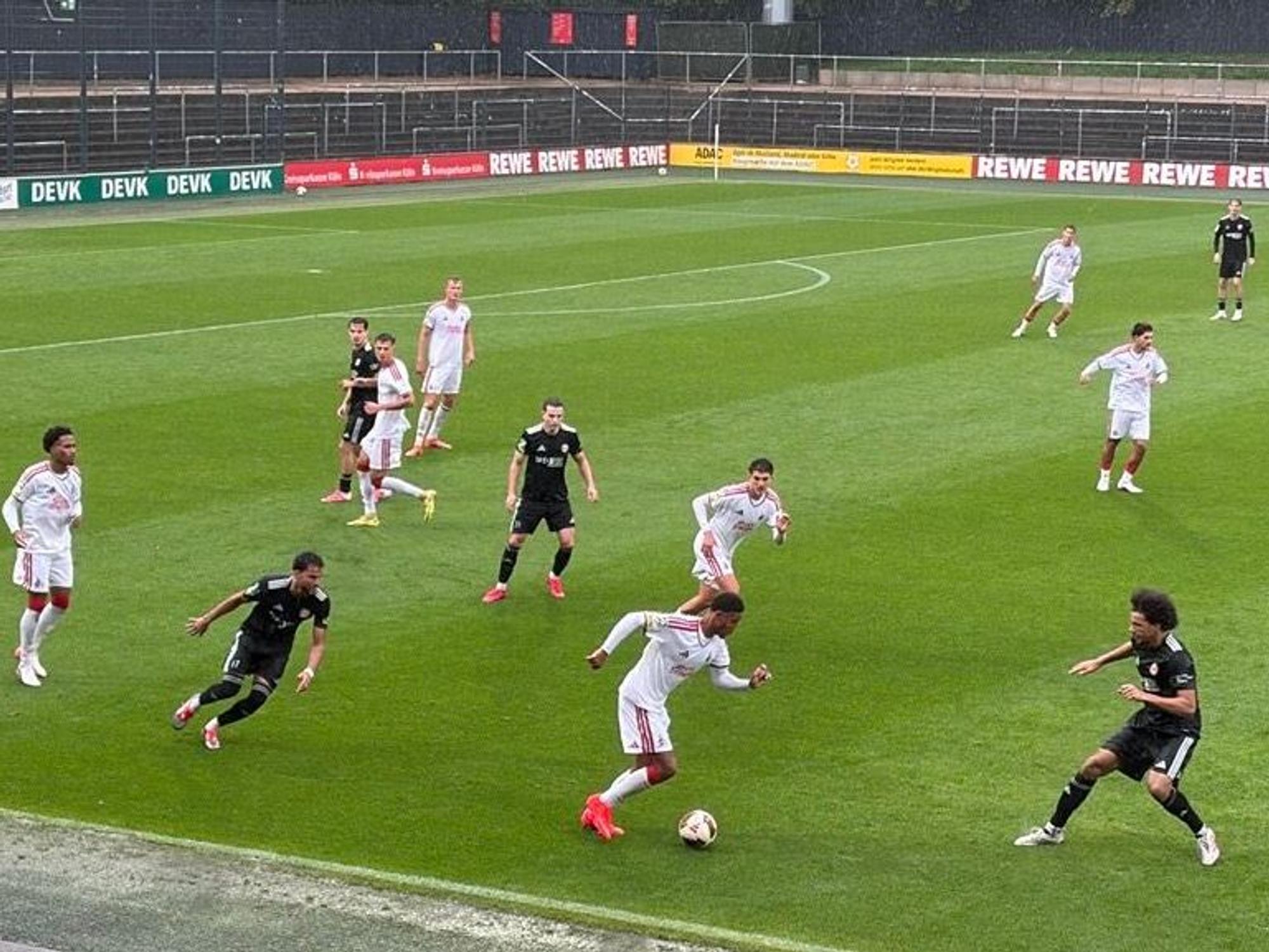 Die U21 des 1. FC Köln gegen Bergisch Gladbach.