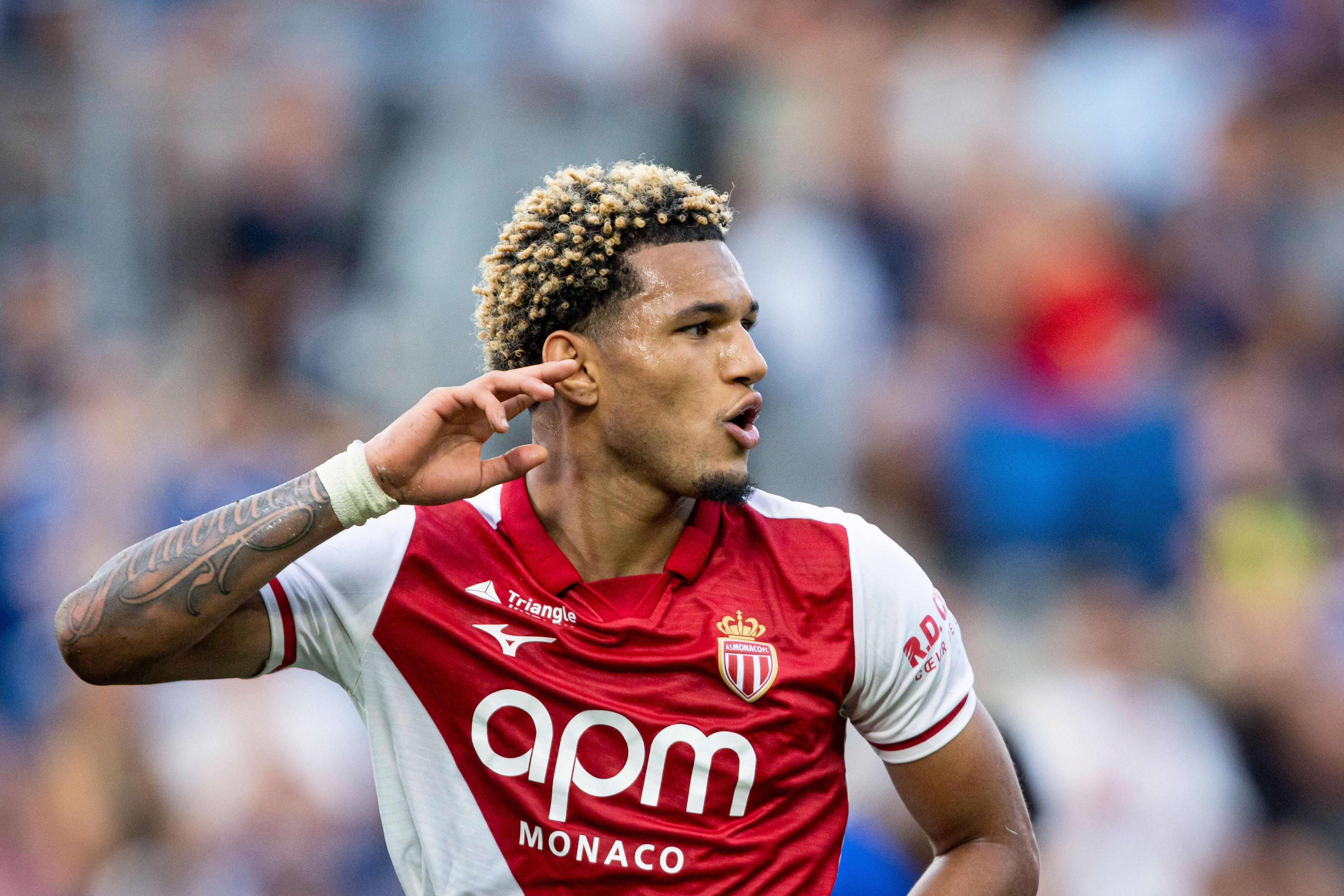 Paris Brunner jubelt nach einem Tor für AS Monaco.