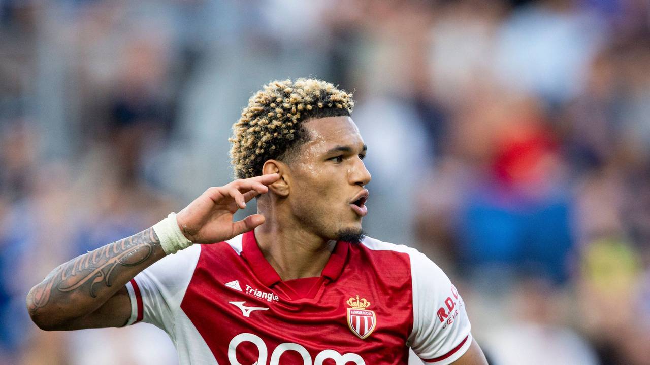 Paris Brunner jubelt nach einem Tor für AS Monaco.