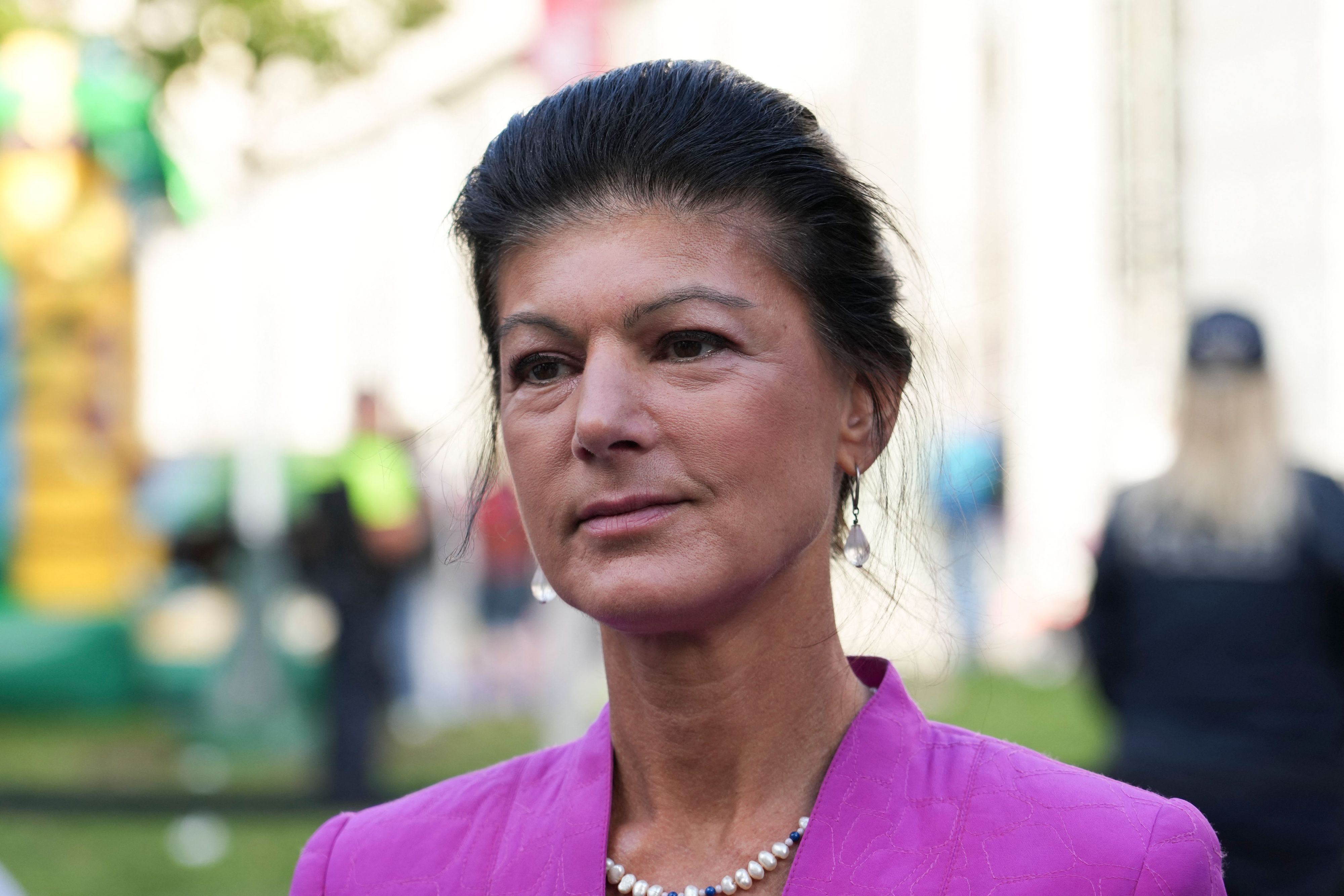 Sahra Wagenknecht (BSW) nimmt an einer Wahlkampfveranstaltung auf dem Prerower Platz teil. Am 20. September wird in Berlin ein neues Abgeordnetenhaus gewählt.