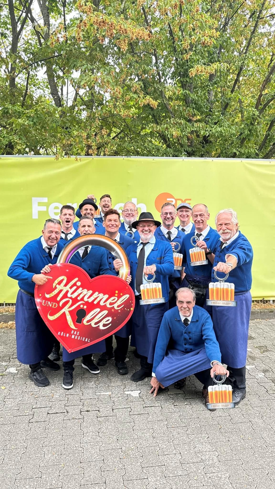 Henning Krautmacher und die Köbes-Truppe.