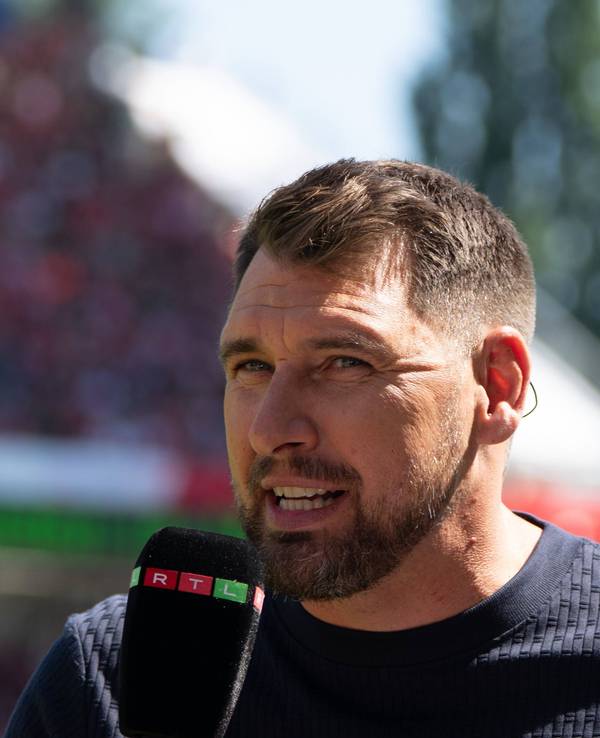 Fußballexperte und Ex-Profi Patrick Helmes am RTL-Mikrofon