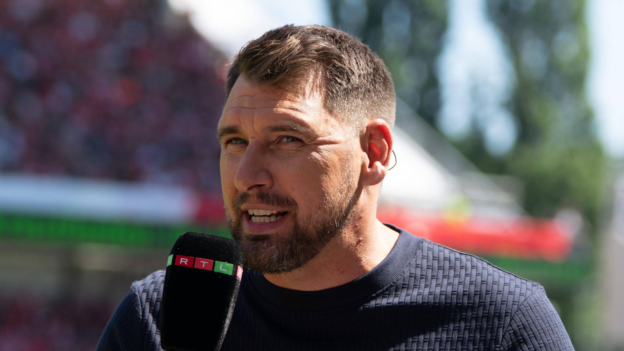 Fußballexperte und Ex-Profi Patrick Helmes am RTL-Mikrofon