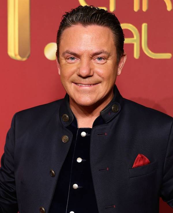 Stefan Mross geht erstmal mit seiner Lebenspartnerin Eva Luginger auf Tour. (Bild: 2025 Getty Images/Andreas Rentz)