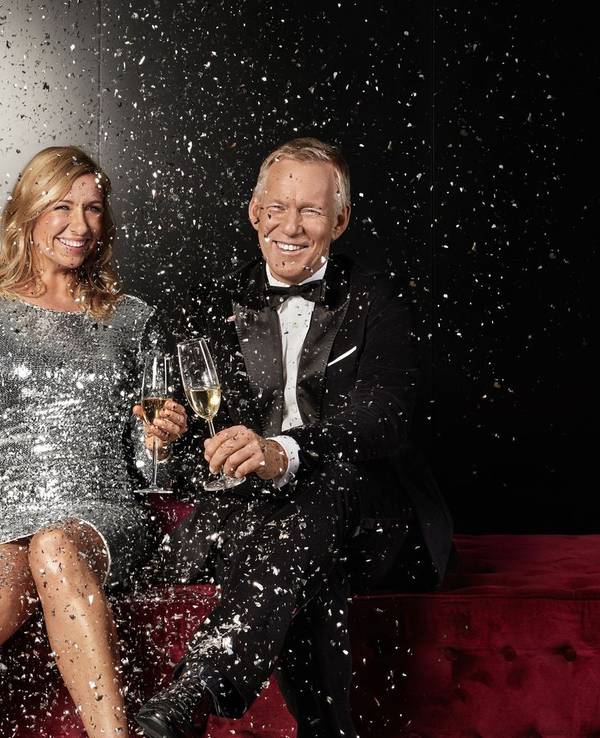 So feucht und fröhlich wird es beim ZDF am diesjährigen Silvesterabend nicht mehr zugehen. Der Sender hat die „Willkommen“-Silvestergala mit Andrea Kiewel und Johannes B. Kerner abgesetzt. (Bild: ZDF/Marcus Höhn)