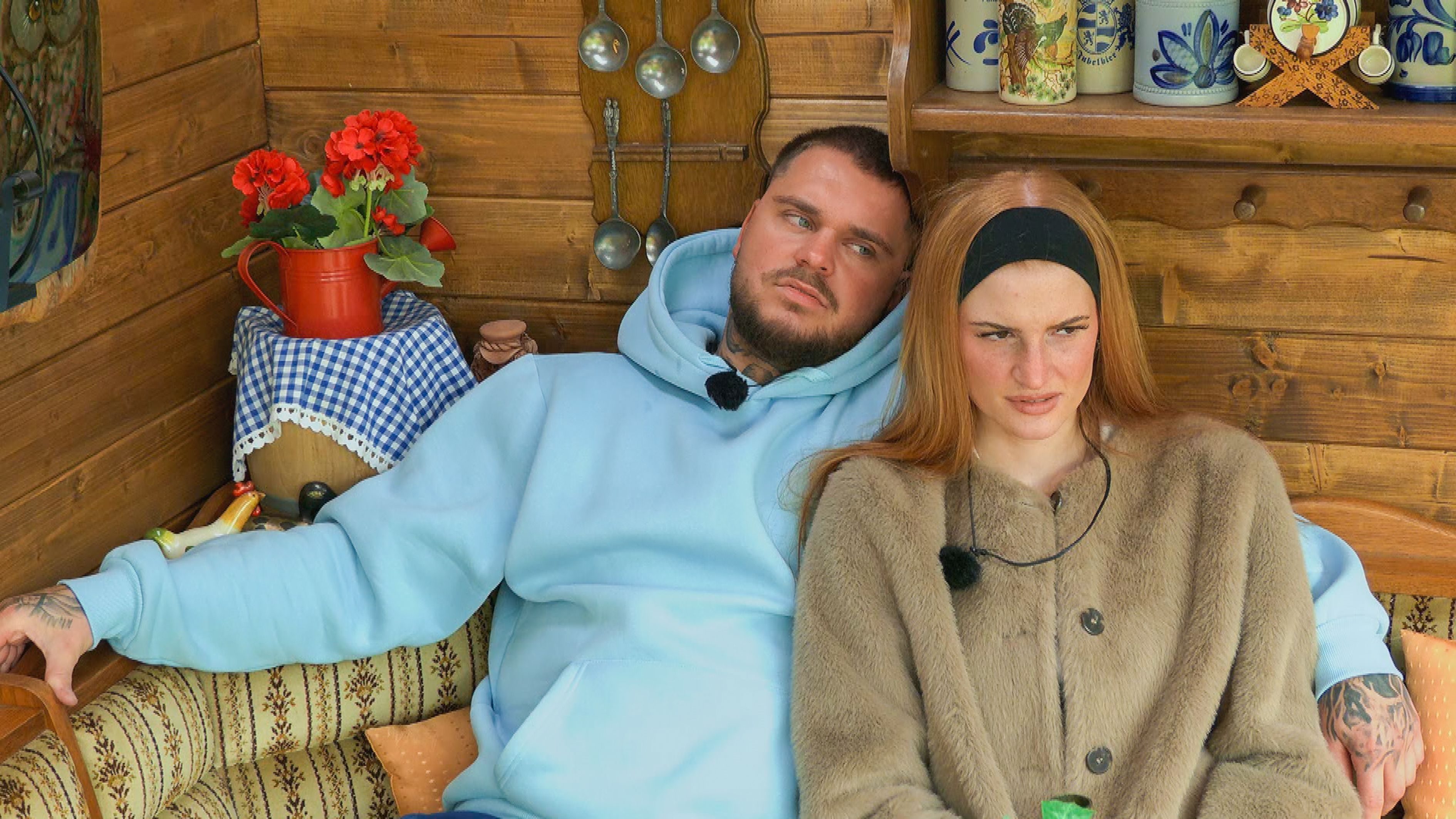 Nico Legat (28) und Laura Parrinello (26) im „Sommerhaus der Stars“
