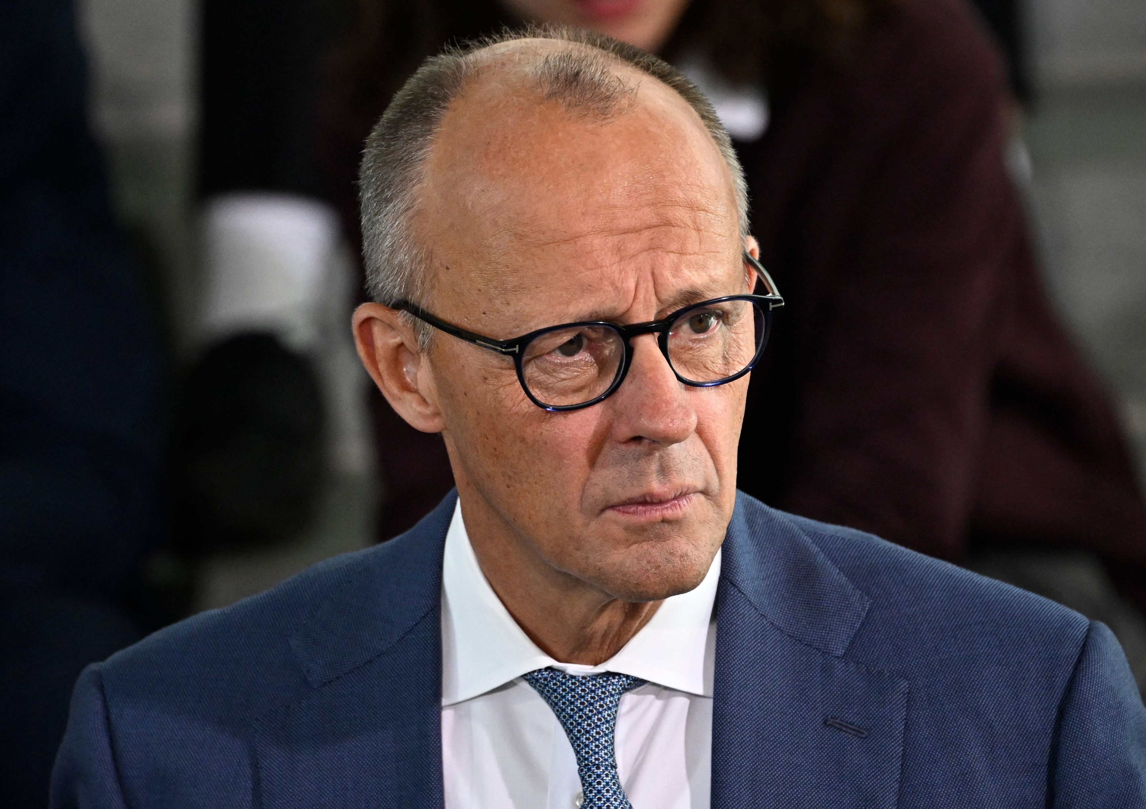 Wird er sich halten können? Kanzler Friedrich Merz am 15. September bei „Jugend forscht“ in Berlin.