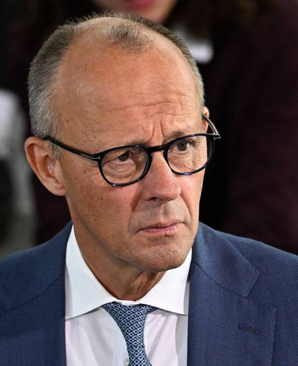 Wird er sich halten können? Kanzler Friedrich Merz am 15. September bei „Jugend forscht“ in Berlin.