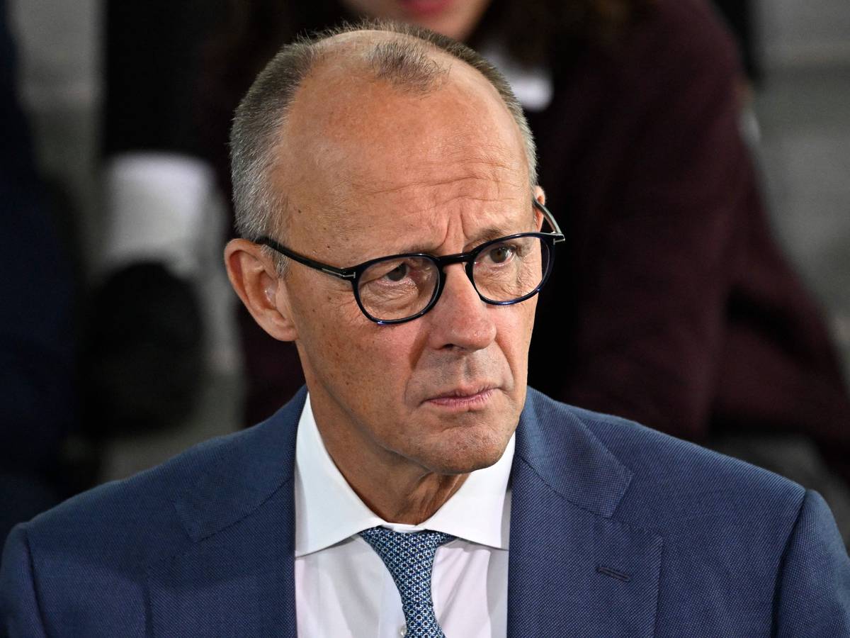 Wird er sich halten können? Kanzler Friedrich Merz am 15. September bei „Jugend forscht“ in Berlin.