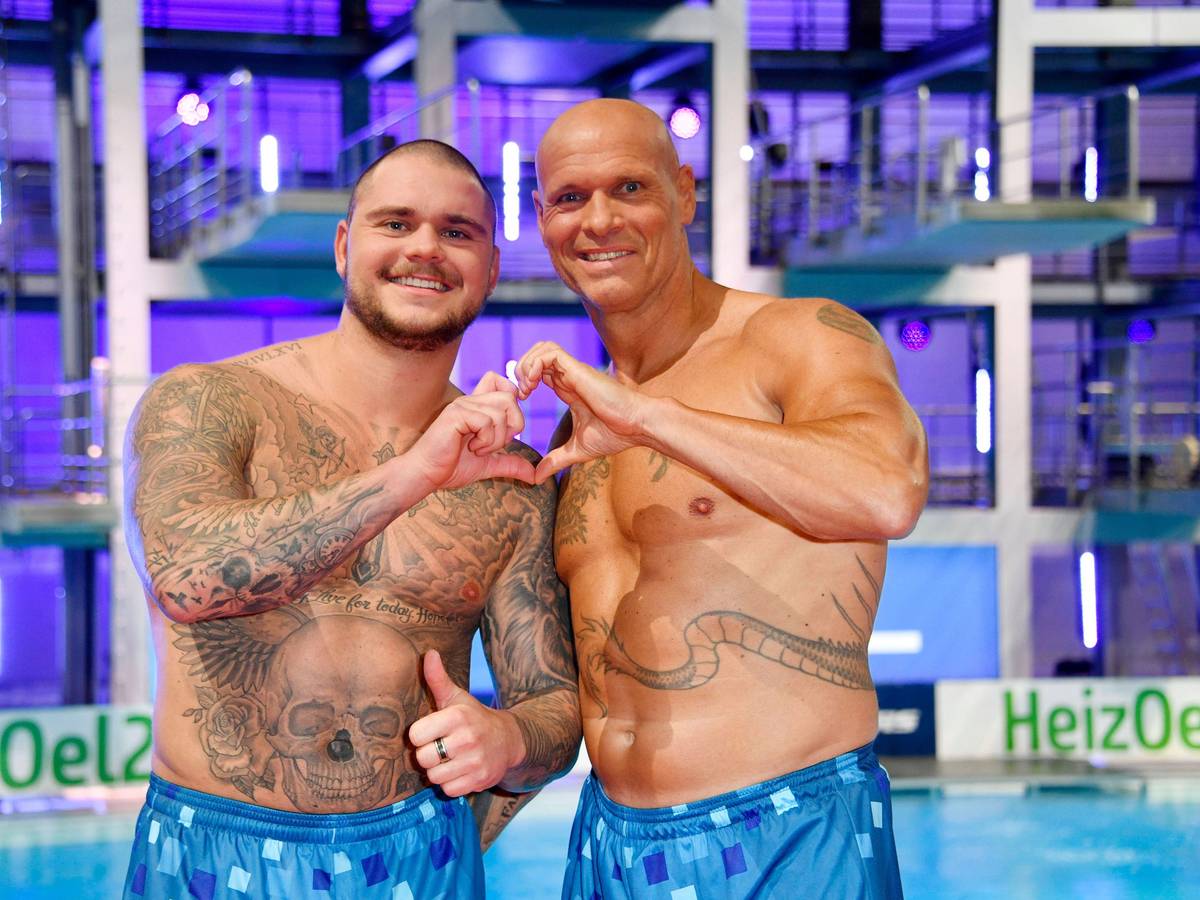 Nico Legat und Thorsten Legat beim Photocall zur Fernsehshow RTL Turmspringen aus der Schwimm- und Sprunghalle im Europasportpark Berlin