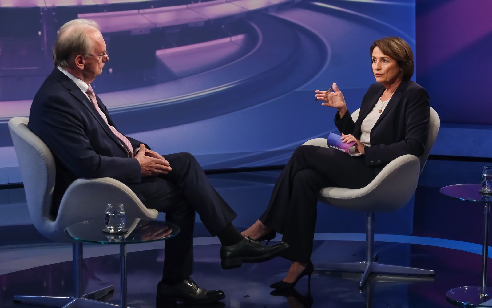 Reiner Haseloff regierte fast 15 Jahre lang in Sachsen-Anhalt. Bei Sandra Maischberger musste er den AfD-Wahlsieg kommentieren. (Bild: WDR / Oliver Ziebe)