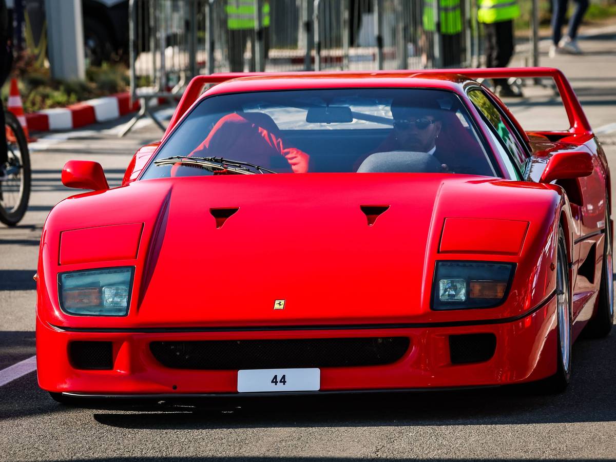 Lewis Hamilton besitzt einen Ferrari F40