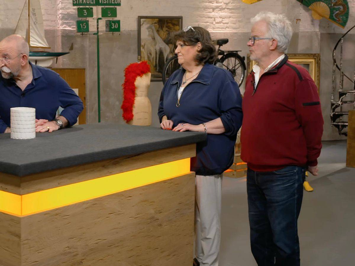 Horst Lichter konnte die Höhe der Schätzung in der Mittwochsausgabe der ZDF-Trödelshow „Bares für Rares“ kaum glauben. (Bild: ZDF)