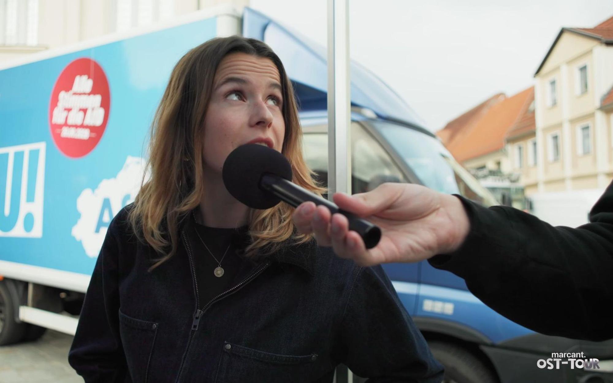 Luisa Neubauer spricht mit AfD-Wählern - und muss sich dabei so einiges gefallen lassen. (Bild: Screenshot YouTube / marcant)