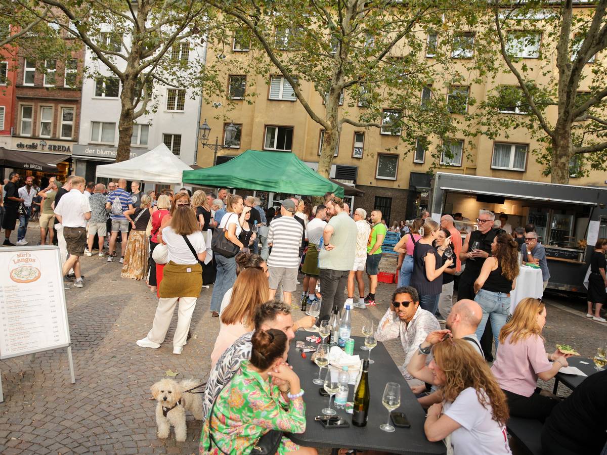 Der „Markt Treff“ auf dem Rudolfplatz Ende August. Der Markt muss seinen Betrieb einstellen.