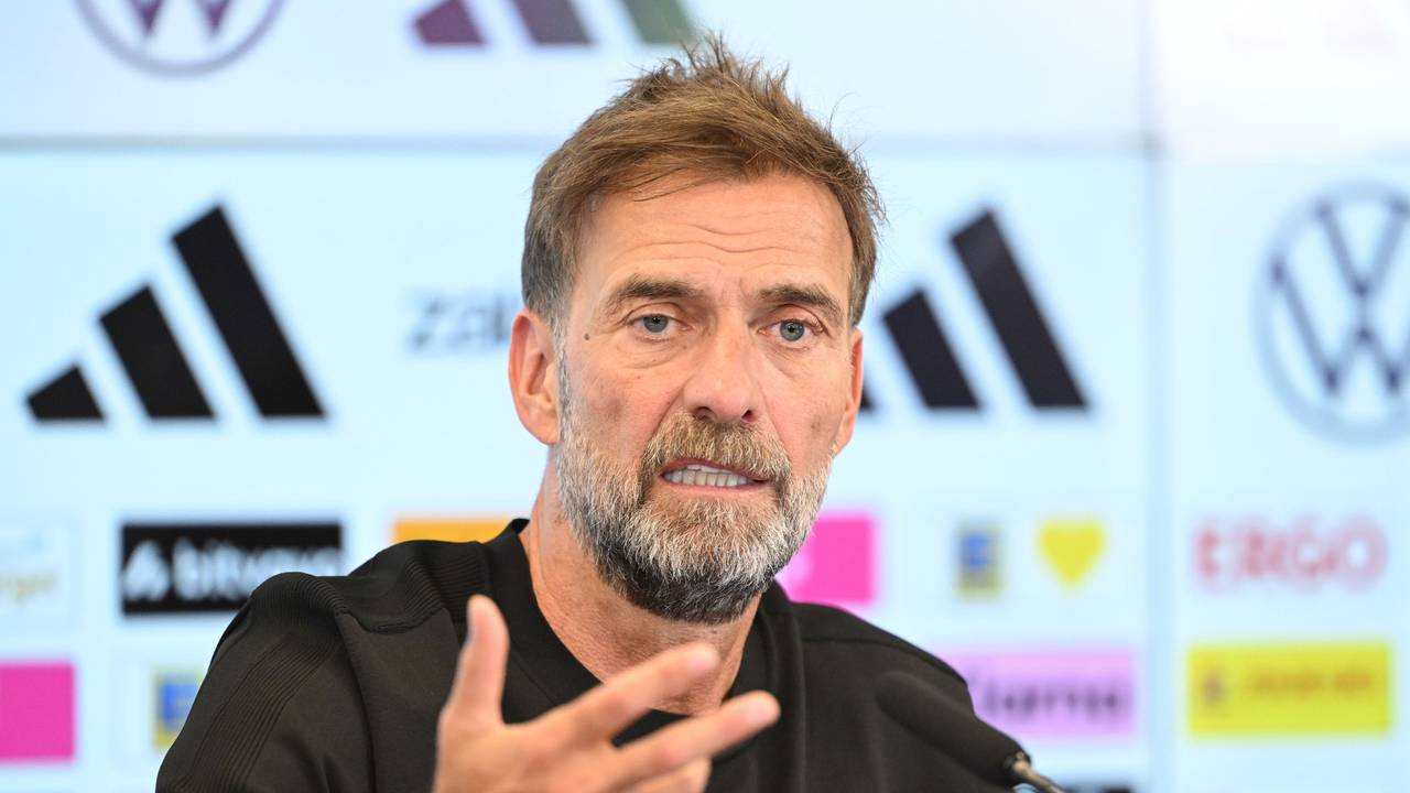 Jürgen Klopp auf einer Pressekonferenz.