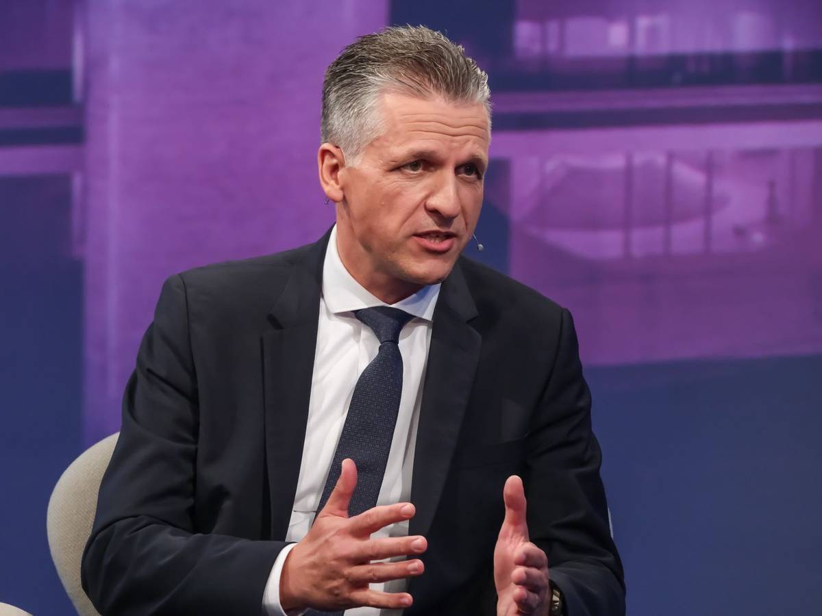 Unionsfraktionschef Thorsten Frei stellte bei „Maischberger“ bald sinkende Benzinpreise in Aussicht. (Bild: WDR / Oliver Ziebe)