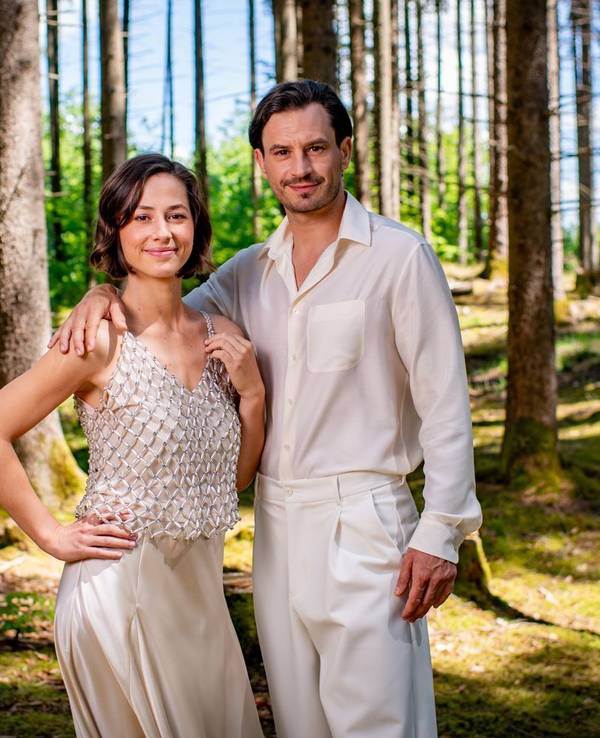 Pippa Fee Rupperti und Jaime Ferkic spielen das neue „Sturm der Liebe“-Traumpaar, Emilia und Massimo. (Bild: ARD / WDR / Christof Arnold)
