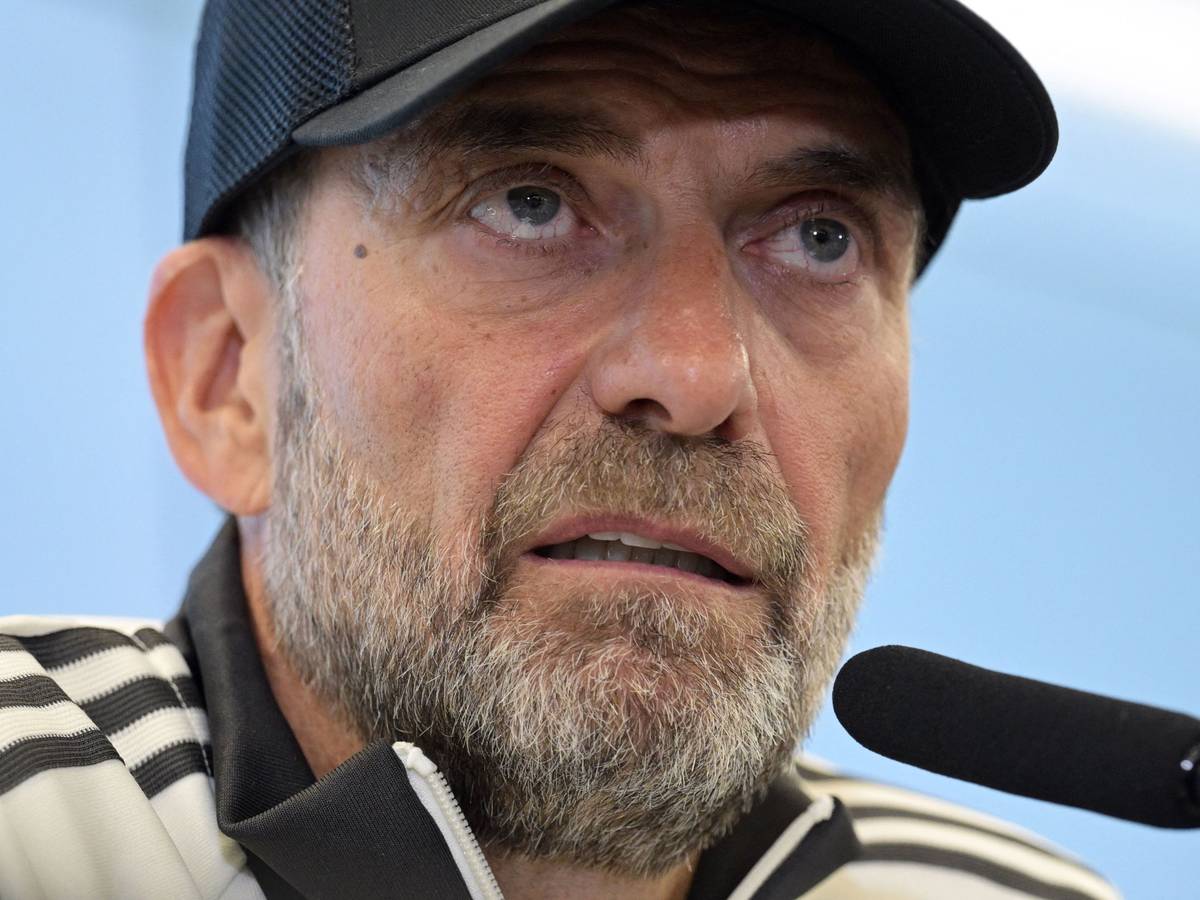 Jürgen Klopp auf einer Pressekonferenz des DFB