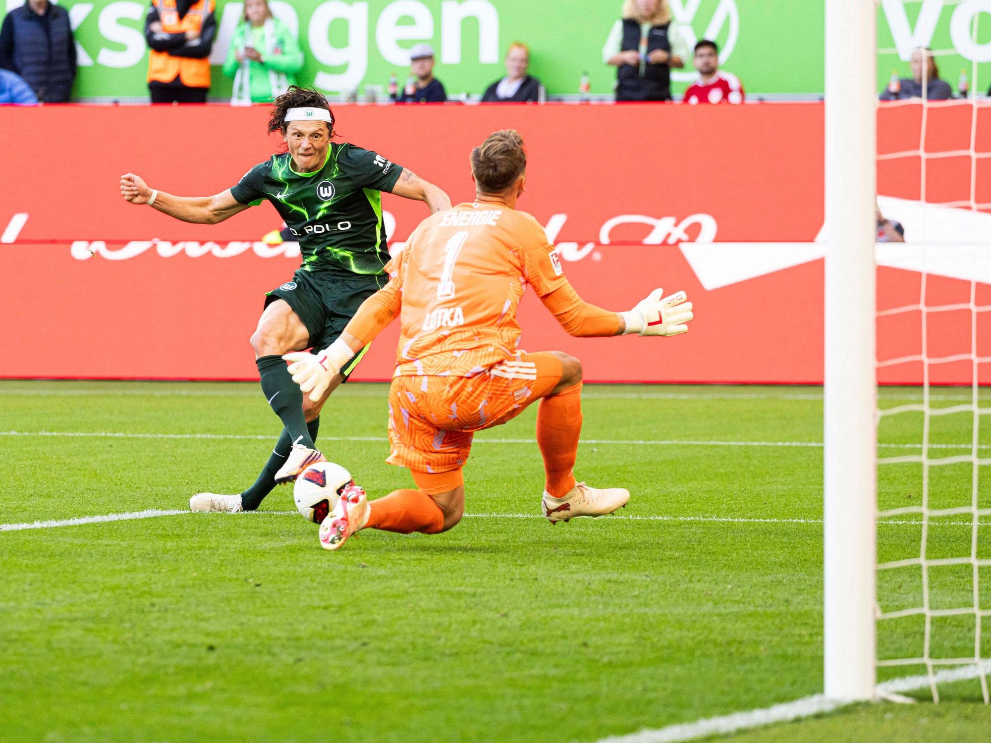 Fabian Reese bei einer Torchance.