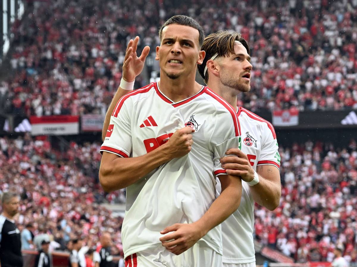 Jan Thielmann und Saïd El Mala jubeln nach dem Tor.