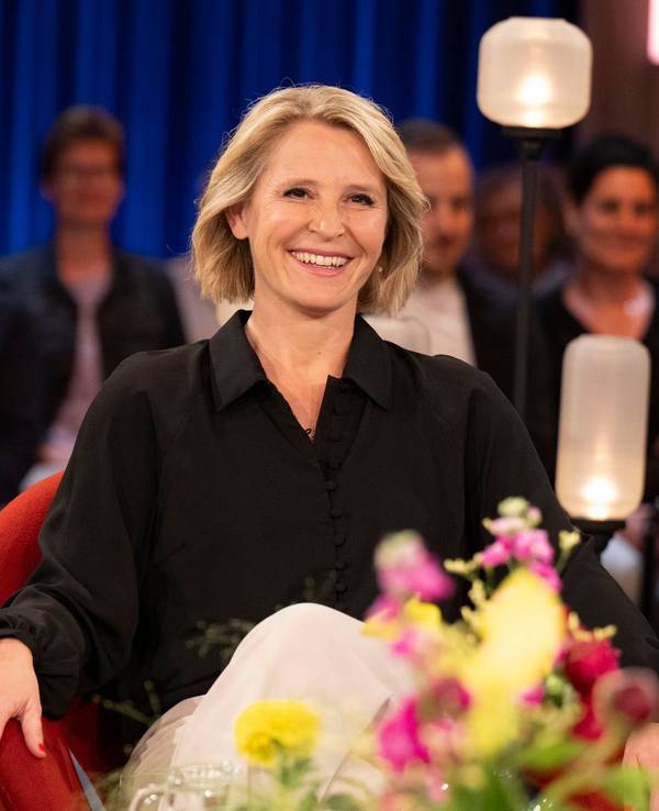 „Kölner Treff“-Moderatorin Susan Link schwärmt zum 50-Jahre-Jubiläum der Kultsendung von ihrer Heimatstadt Köln und den Menschen dort. (Bild: WDR/Melanie Grande)
