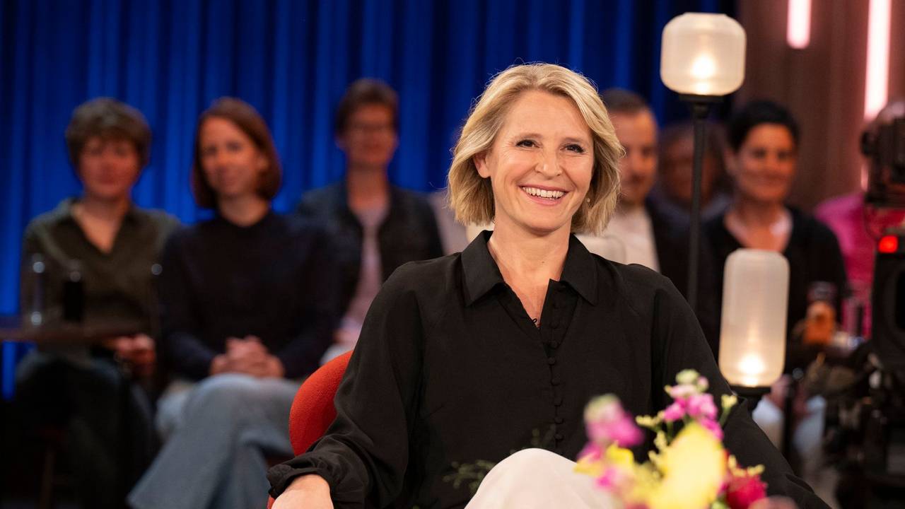 „Kölner Treff“-Moderatorin Susan Link schwärmt zum 50-Jahre-Jubiläum der Kultsendung von ihrer Heimatstadt Köln und den Menschen dort. (Bild: WDR/Melanie Grande)
