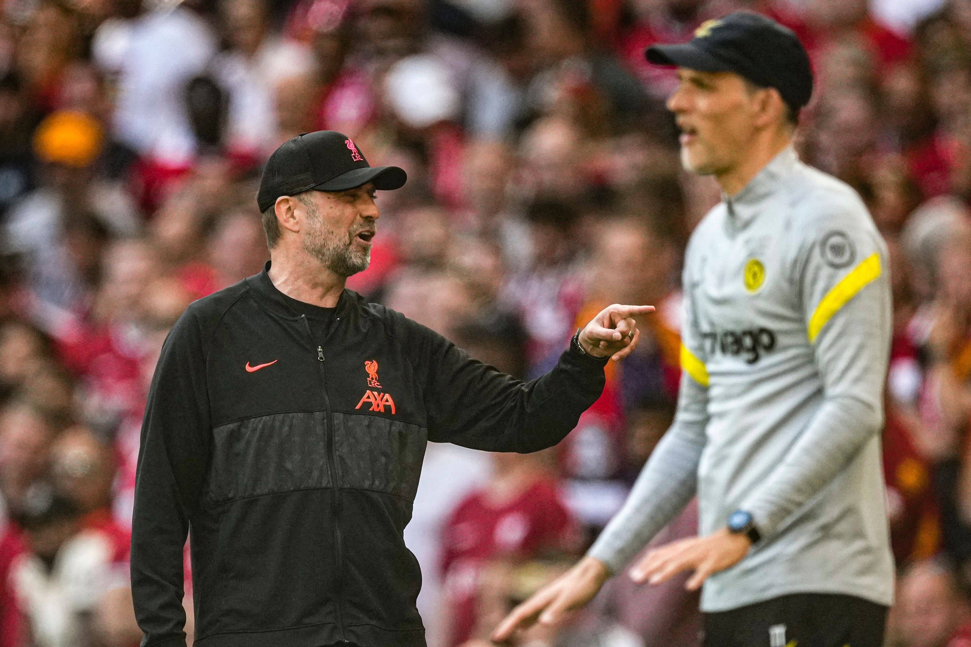 Thomas Tuchel und Jürgen Klopp an der Seitenlinie.