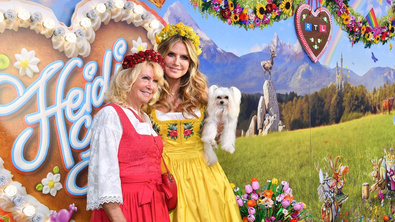 Heidi Klum und Erna Klum mit Hund