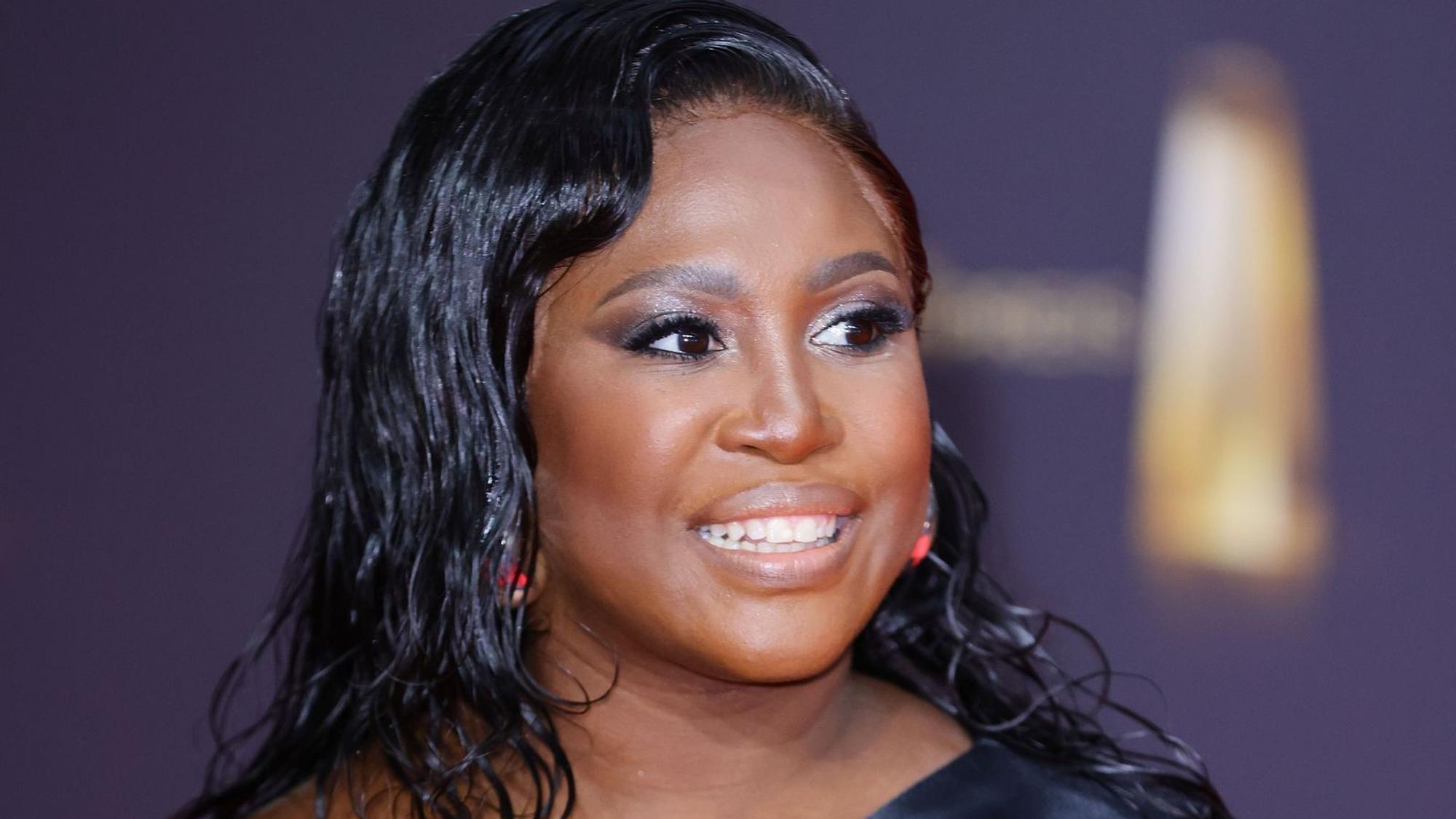 Motsi Mabuse hat im „Kölner Treff“ über ihre Kindheit in Südafrika gesprochen. (Bild: 2024 Getty Images/Joshua Sammer)