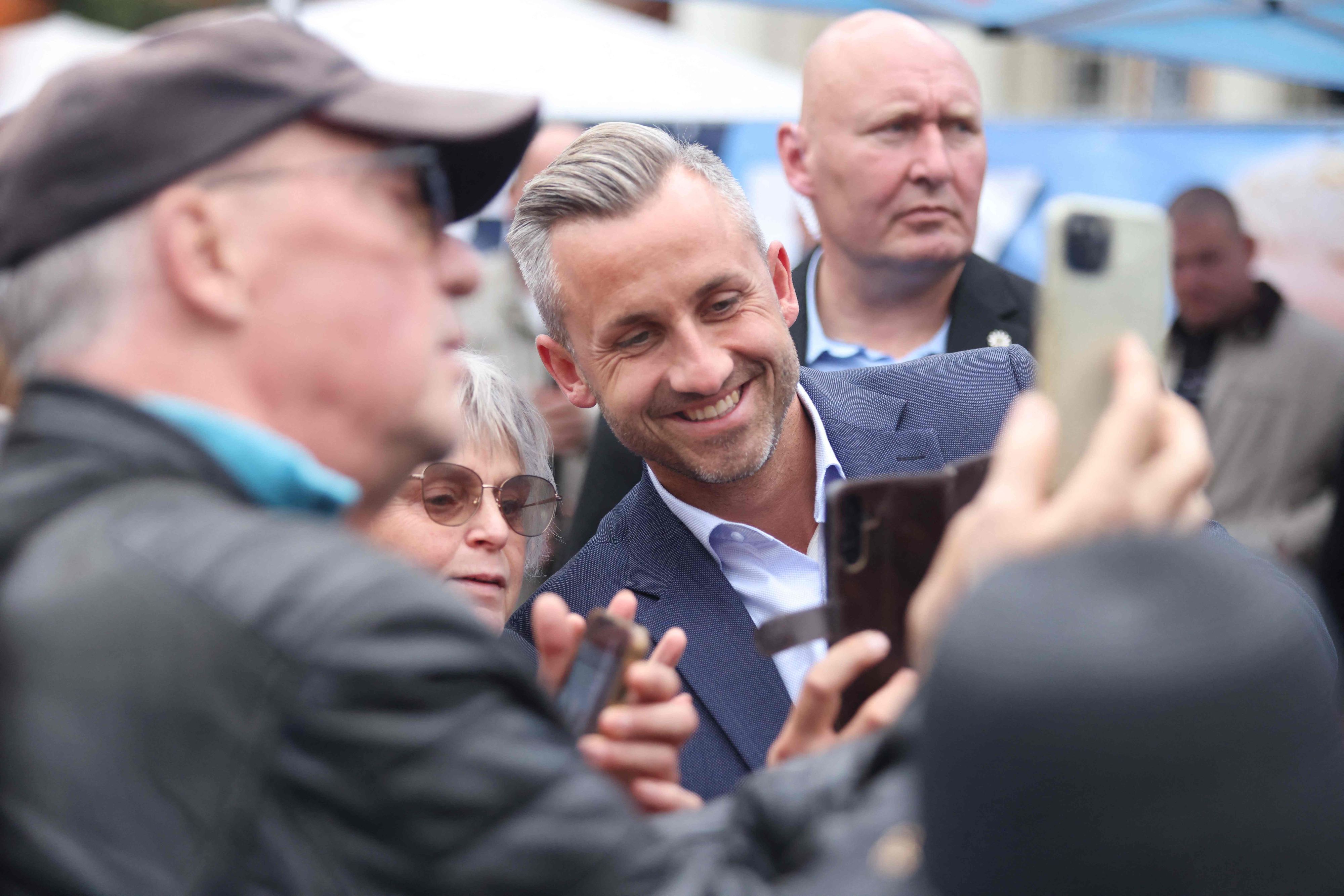 Ulrich Siegmund, AfD-Wahlsieger aus Sachsen-Anhalt, bei einer Wahlkampfveranstaltung auf dem Schweriner Marktplatz.