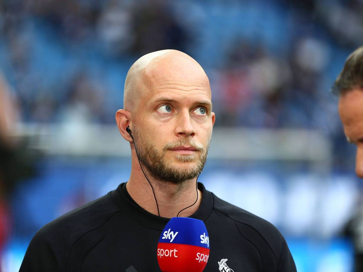 Kölns Trainer René Wagner bei einem Sky-Interview