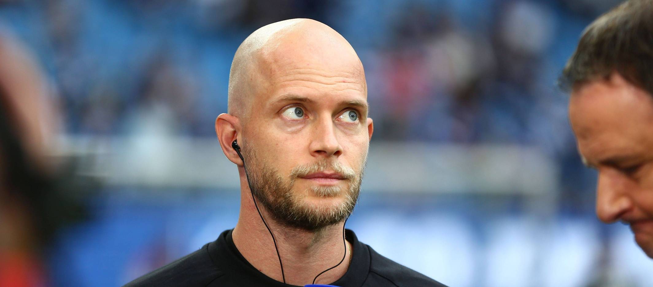 Kölns Trainer René Wagner bei einem Sky-Interview