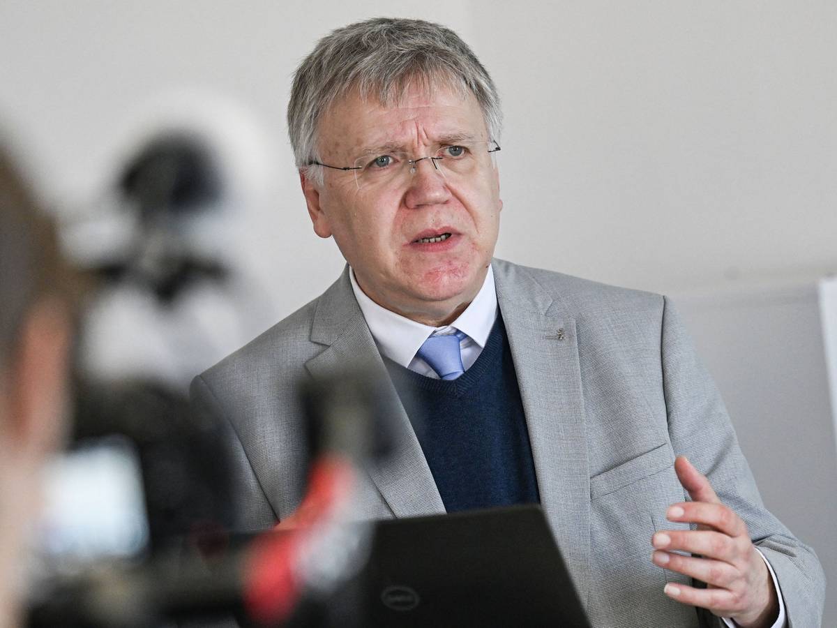 Der Landeswahlleiter Stephan Bröchler