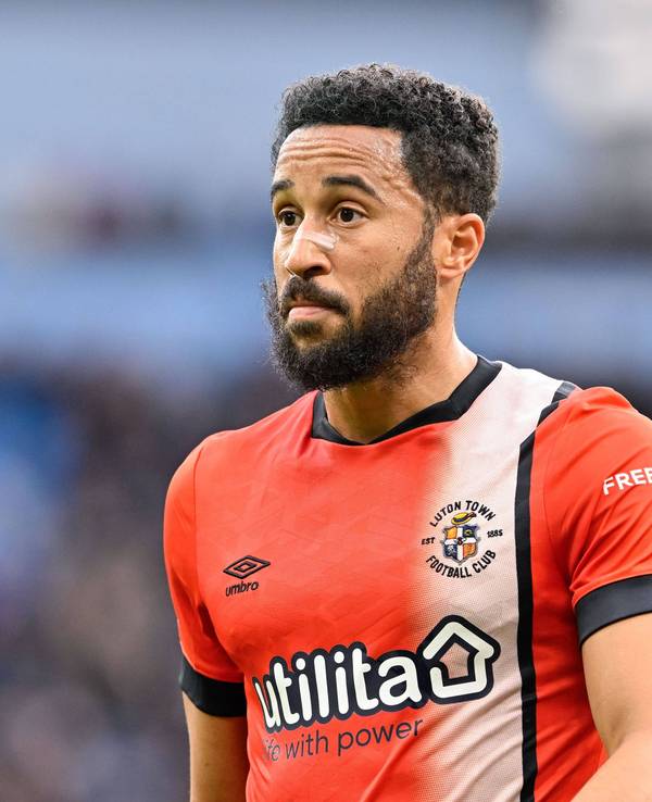 Andros Townsend im Fußballtrikot