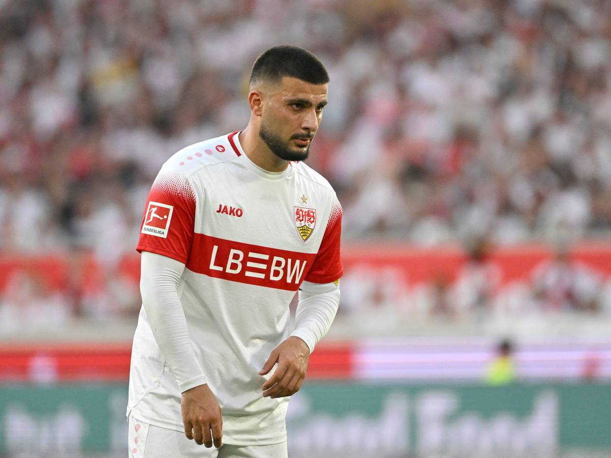 Deniz Undav im Fußballtrikot